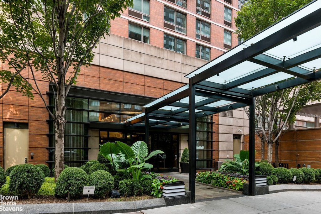 215 East 96th Street, Unit 41H