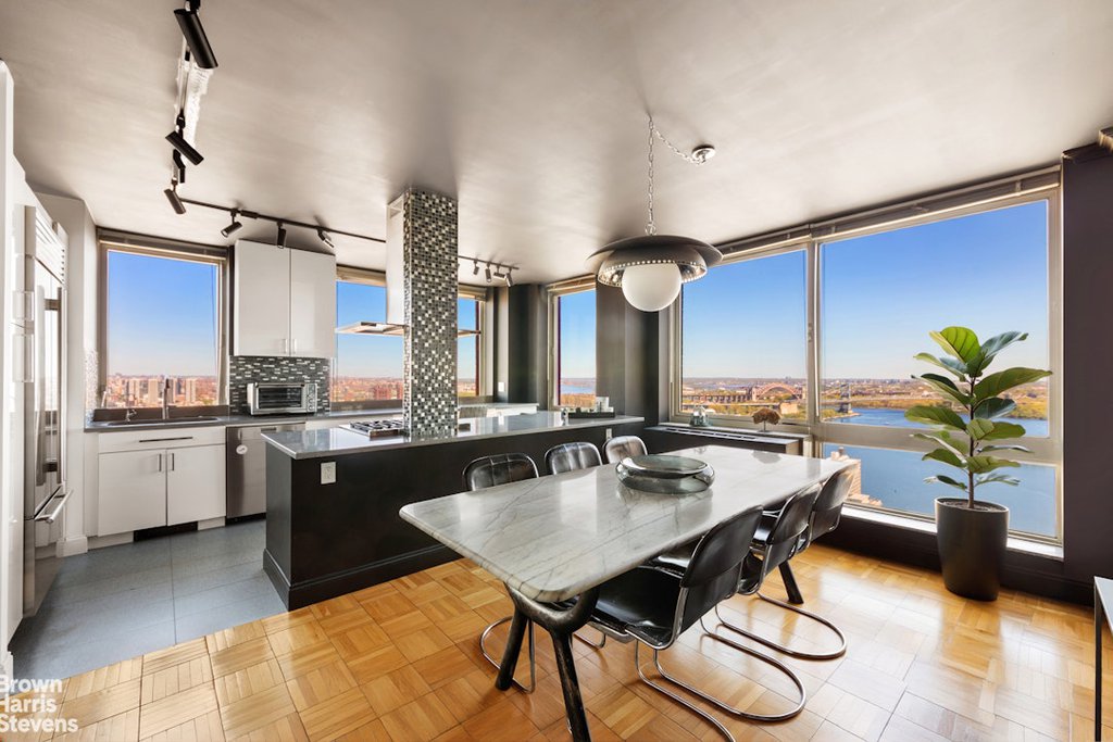 215 East 96th Street, Unit 41H photo 2