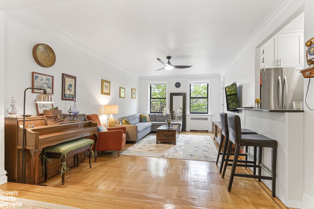 350 Cabrini Boulevard, Unit 4B