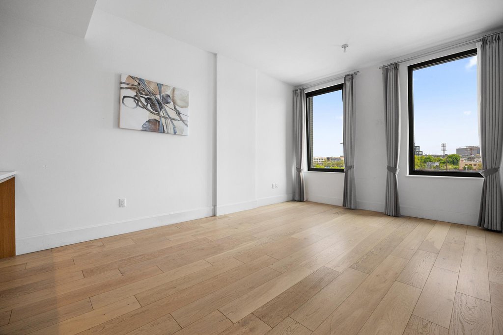 22-18 Jackson Avenue, Unit 409 photo 5