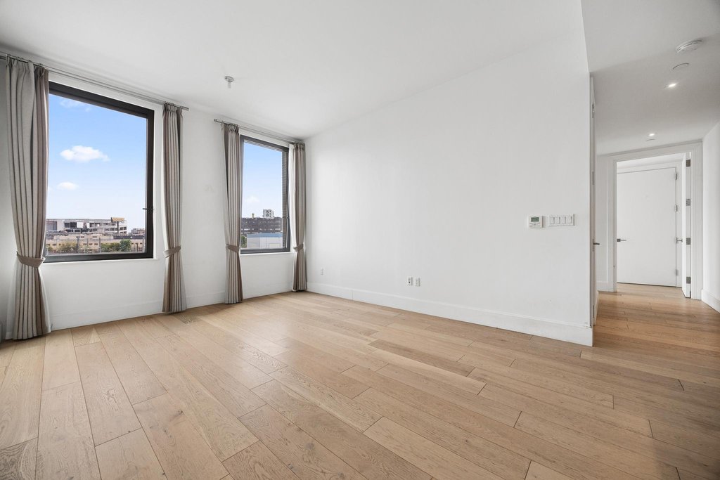 22-18 Jackson Avenue, Unit 409 photo 6