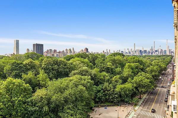 467 Central Park West, Unit 14B photo 2