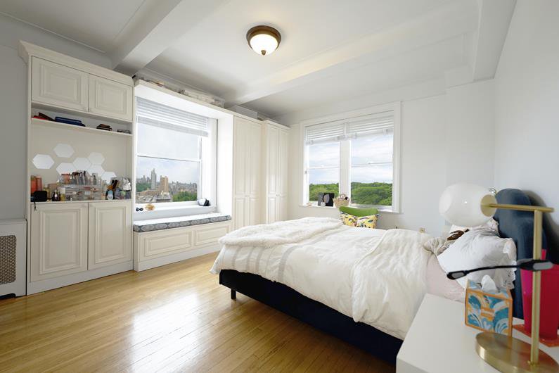 467 Central Park West, Unit 14B photo 10