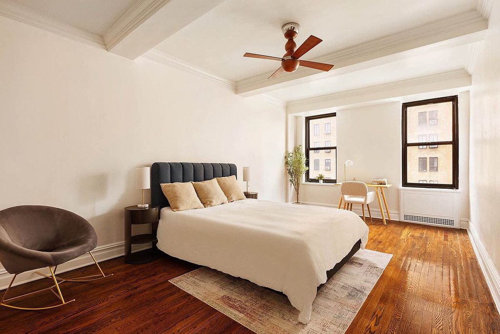 161 West 16th Street, Unit 8K photo 2