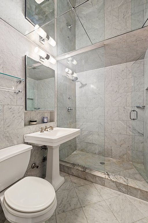 161 West 16th Street, Unit 8K photo 4