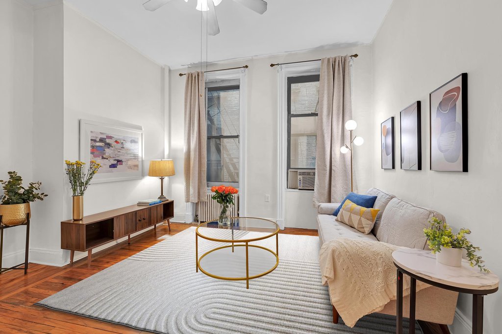 857 Ninth Avenue, Unit 1D photo 2
