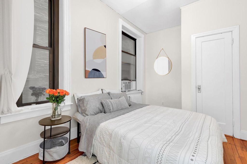 857 Ninth Avenue, Unit 1D photo 5