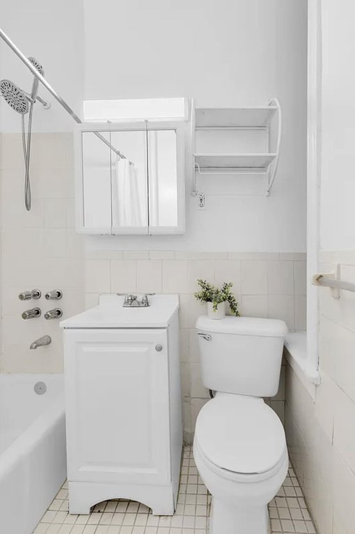 857 Ninth Avenue, Unit 1D photo 6