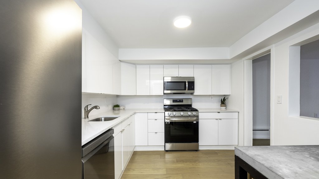 350 East 84th Street – For Sale photo 4