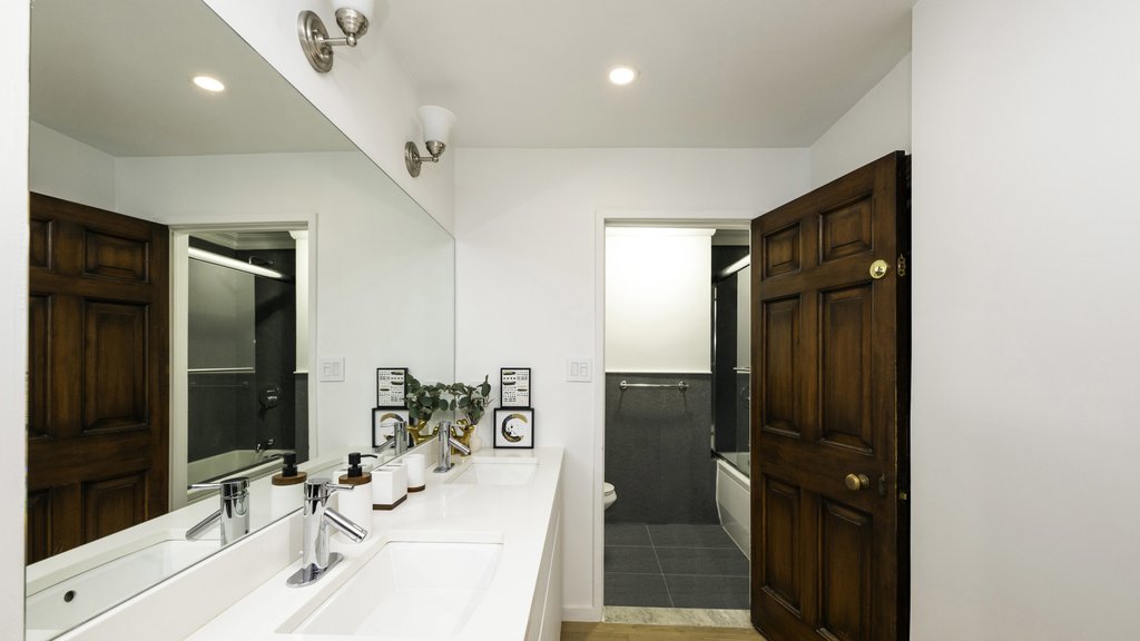 350 East 84th Street – For Sale photo 8