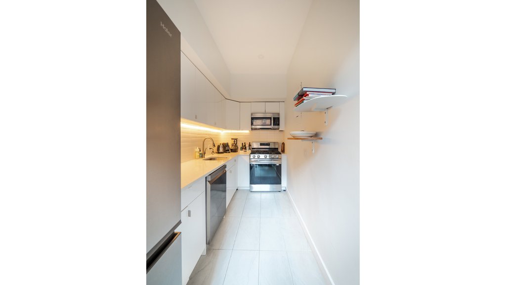 350 East 84th Street – For Sale photo 13