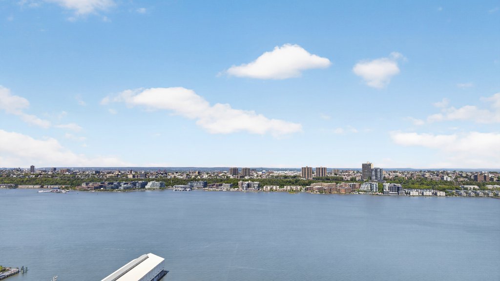 30 Riverside Boulevard, Unit 33A photo 20
