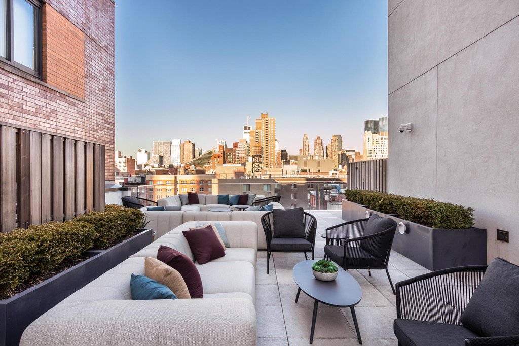 500 West 45th Street, Unit 626 photo 13