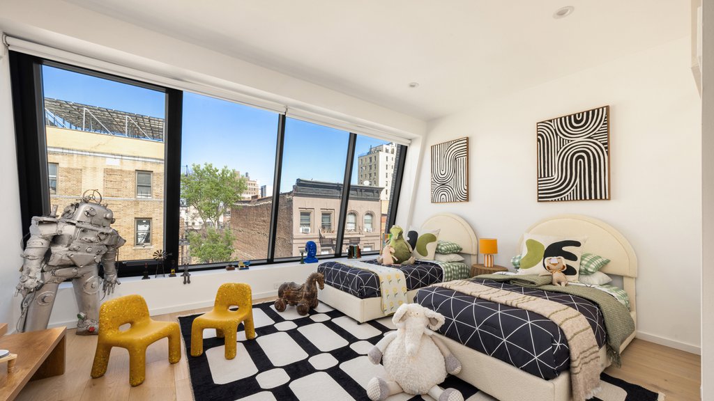76 West 105th Street, Unit PH photo 15