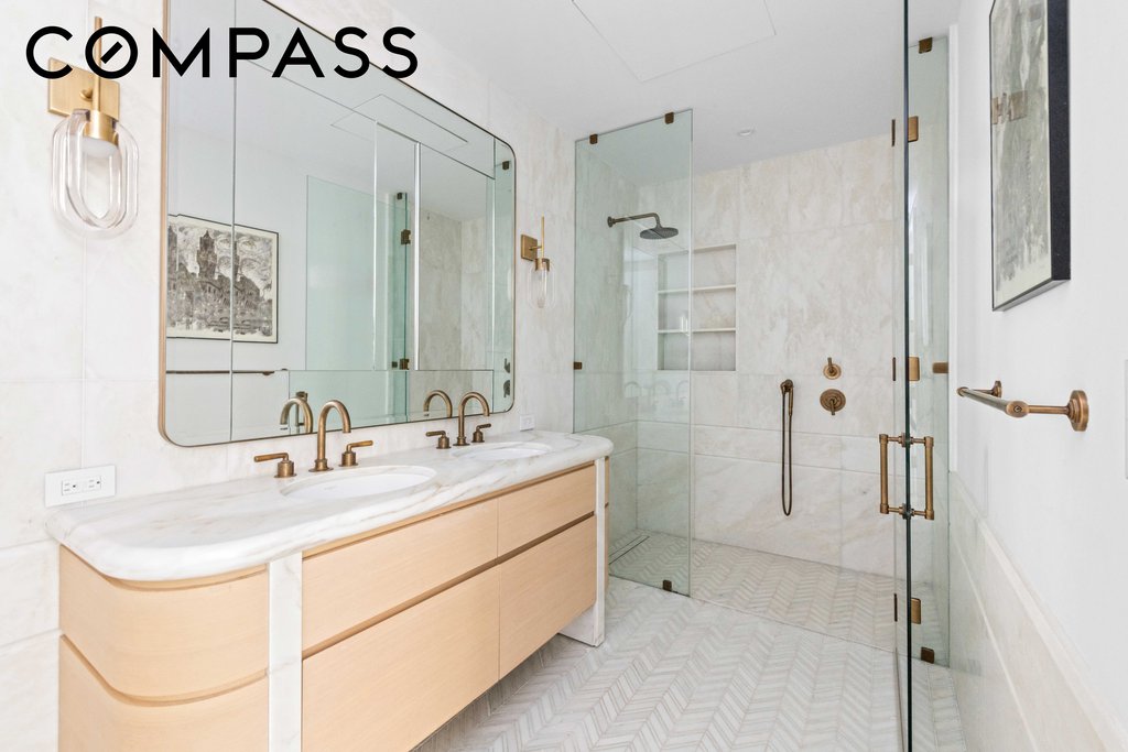 2505 Broadway, Unit 11B photo 6