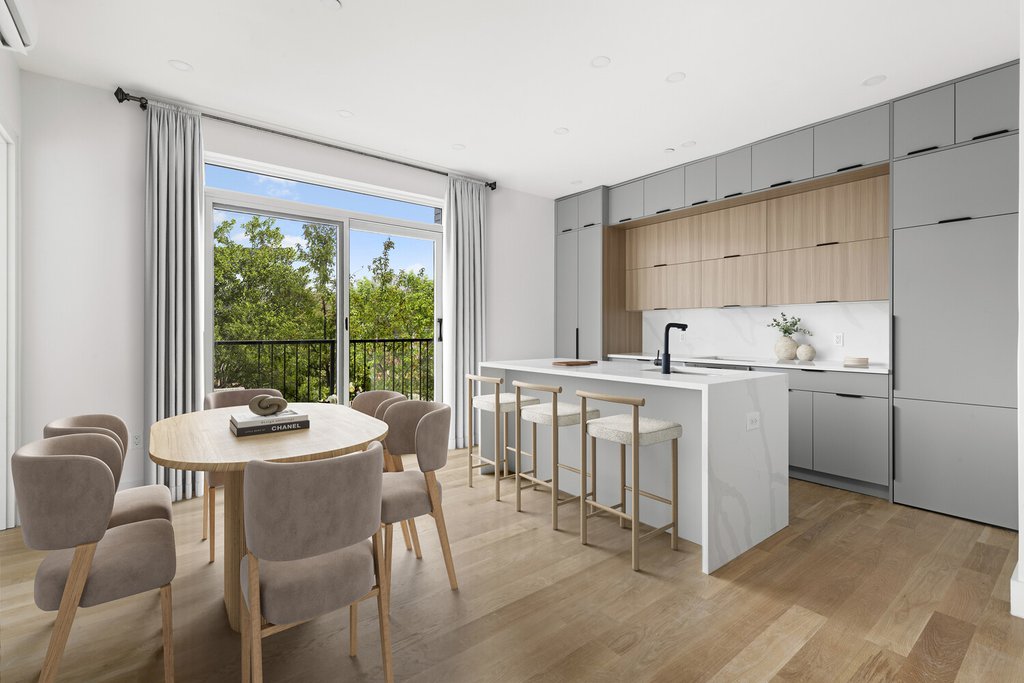 831 Knickerbocker Avenue, Unit 2F