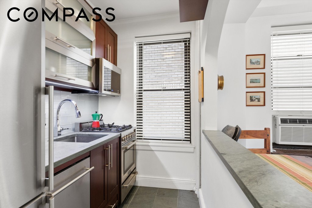 7 Park Avenue, Unit 9I photo 6