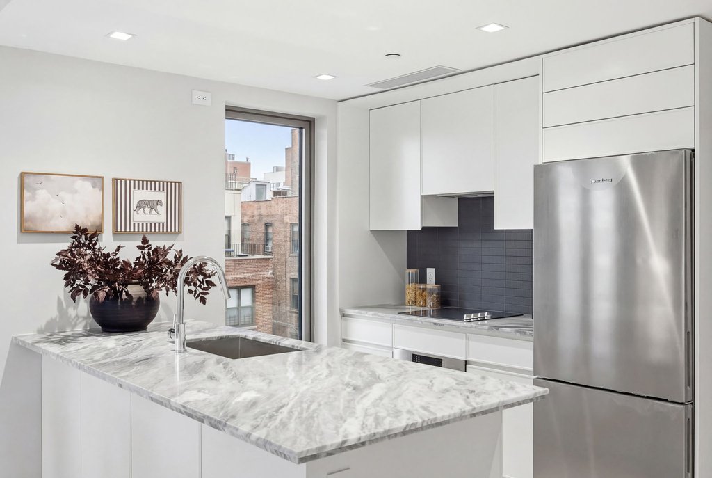 58-01 Queens Boulevard, Unit 3F photo 7