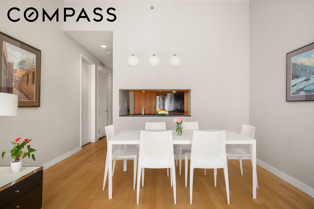 450 East 83rd Street, Unit 4H photo 2