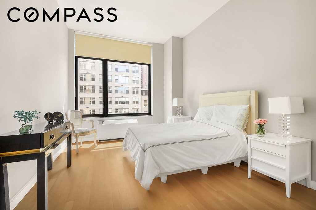 450 East 83rd Street, Unit 4H photo 4