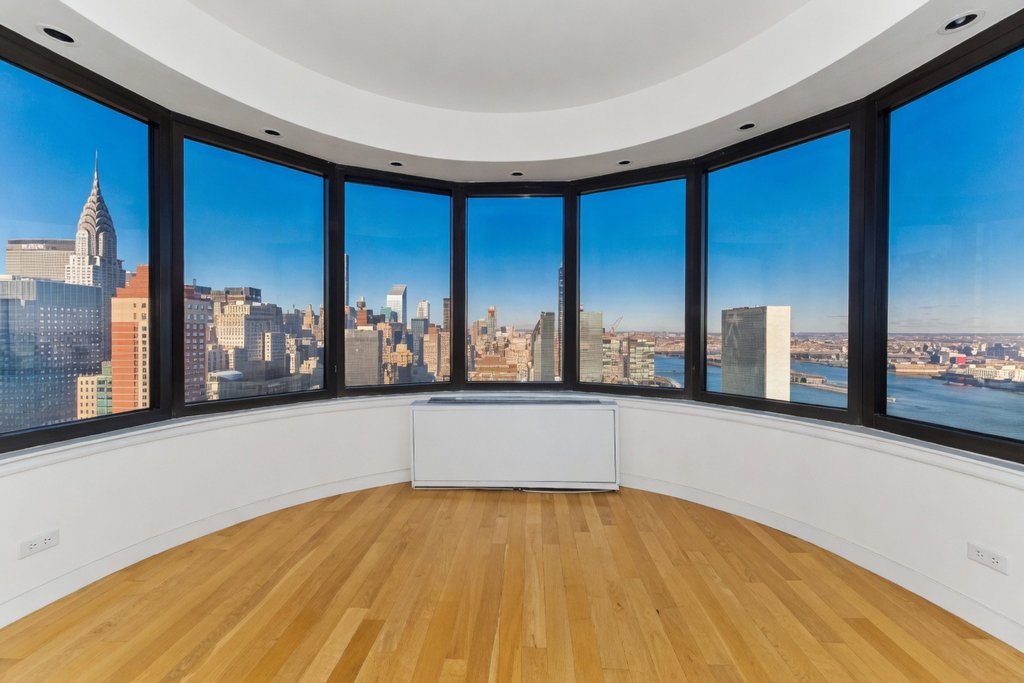 330 East 38th Street, Unit 51G