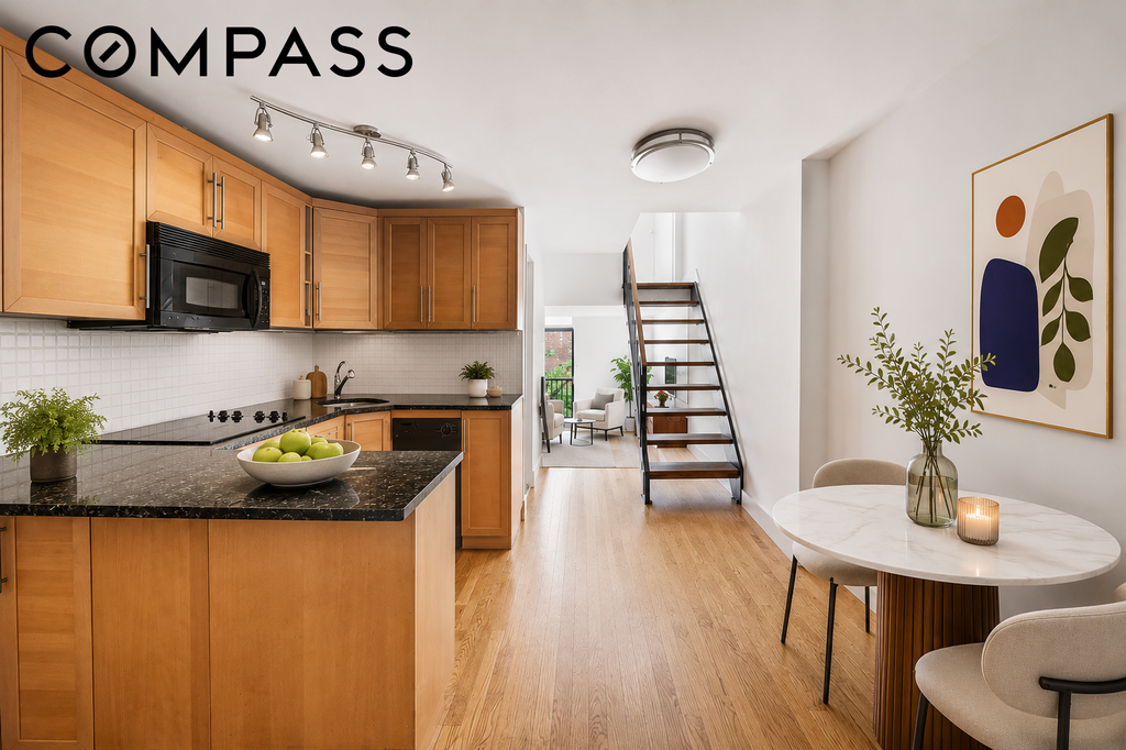 435 East 86th Street, Unit 4E photo 2