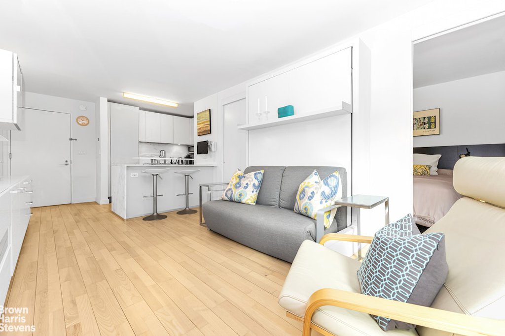 322 West 57th Street, Unit 49Q photo 4