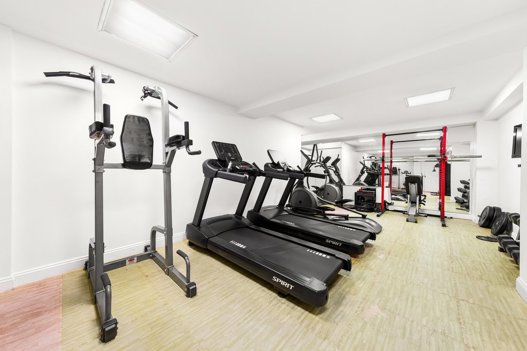 189 Avenue C, Unit 4E photo 10