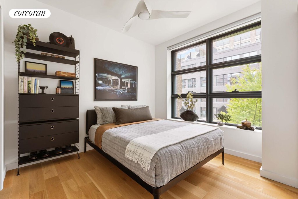 547 West 47th Street, Unit 530 photo 4