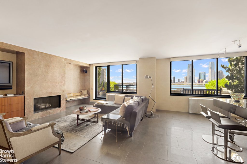 21 South End Avenue, Unit PH1E