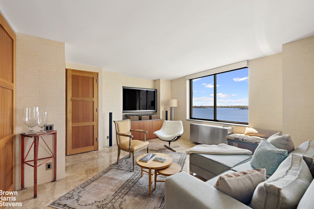 21 South End Avenue, Unit PH1E photo 15