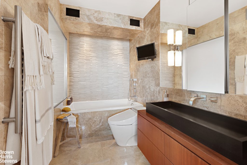 21 South End Avenue, Unit PH1E photo 16