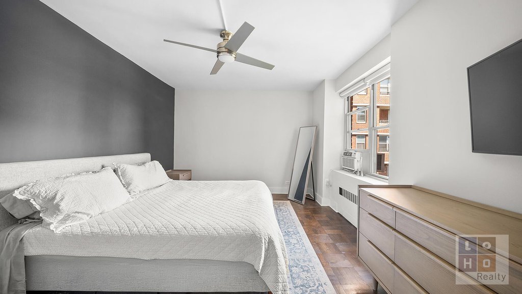 575 Grand Street, Unit E1202 photo 9