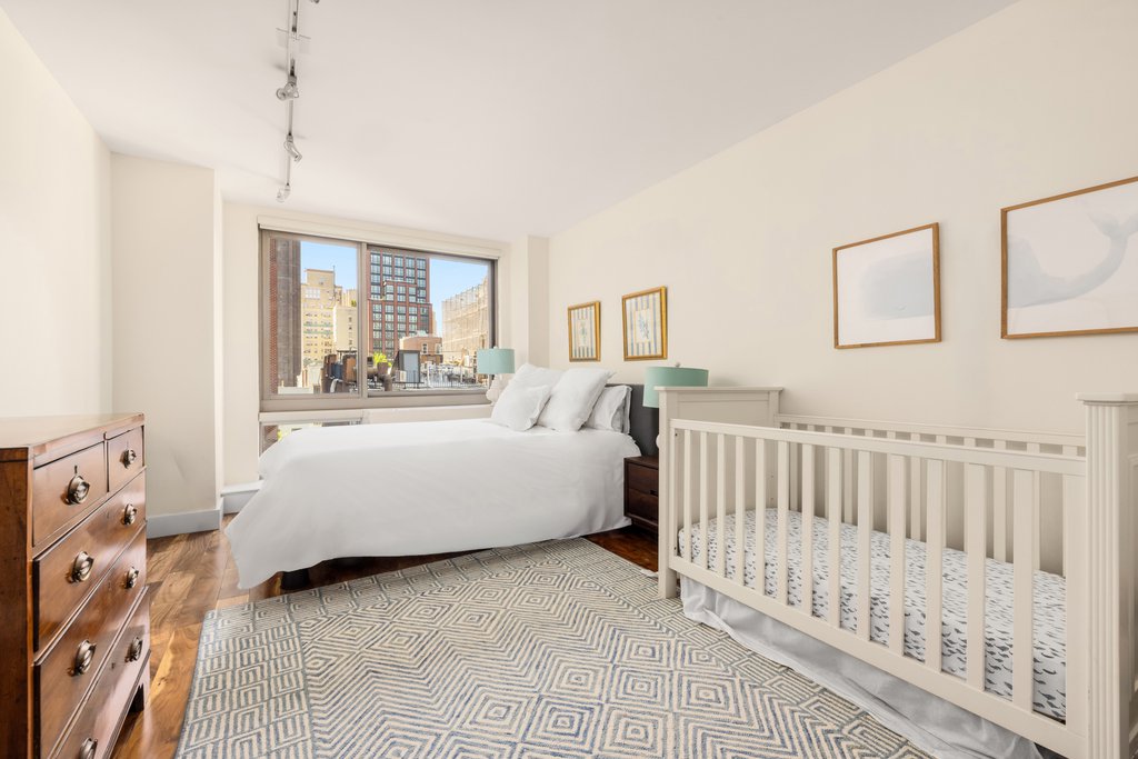 242 East 25th Street, Unit 6A photo 10