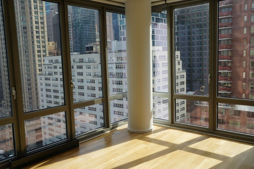 310 West 52nd Street, Unit 18A photo 2