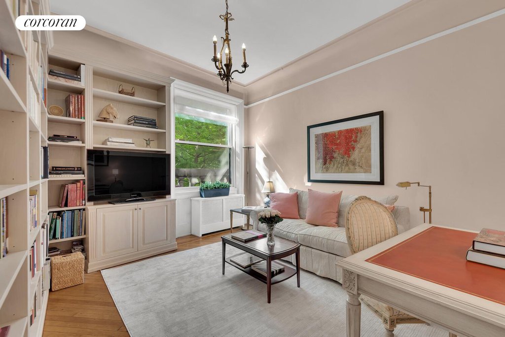 258 Riverside Drive, Unit 1B photo 8