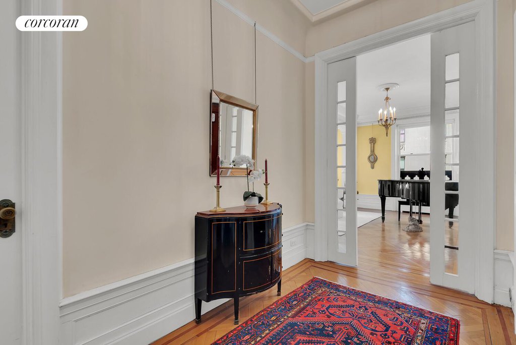258 Riverside Drive, Unit 1B photo 9