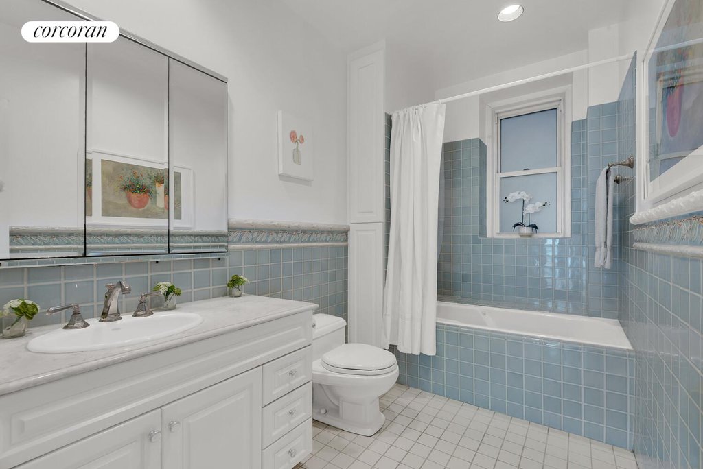 258 Riverside Drive, Unit 1B photo 10