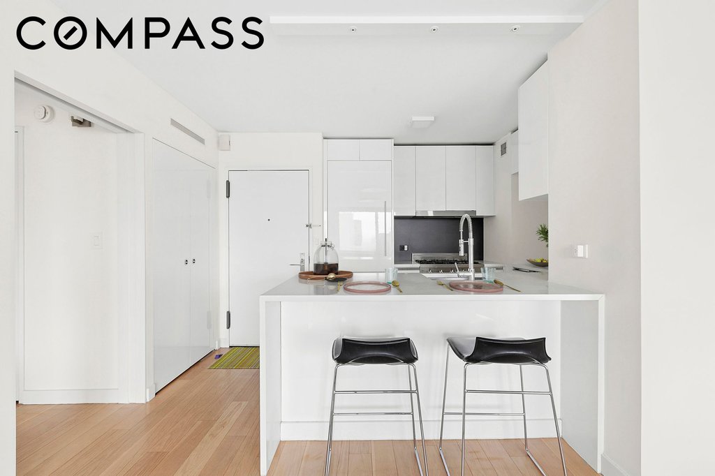301 West 53rd Street, Unit 18A photo 7