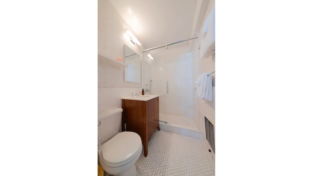 150 East 61st Street, Unit 10C photo 11