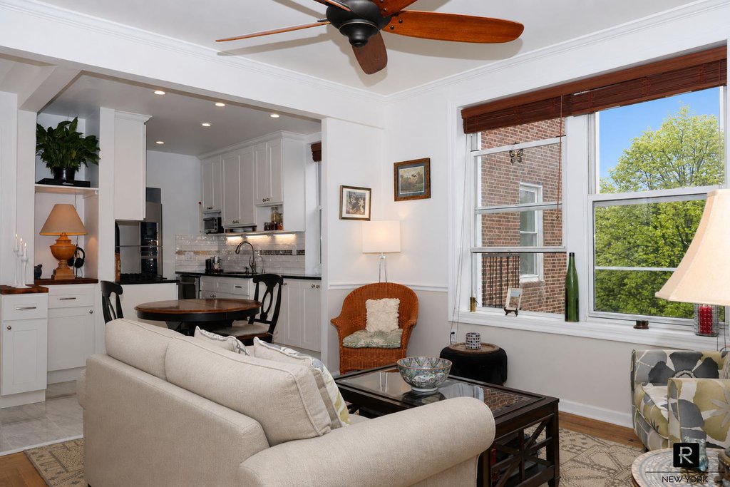 37-33 84th Street, Unit 42 photo 4