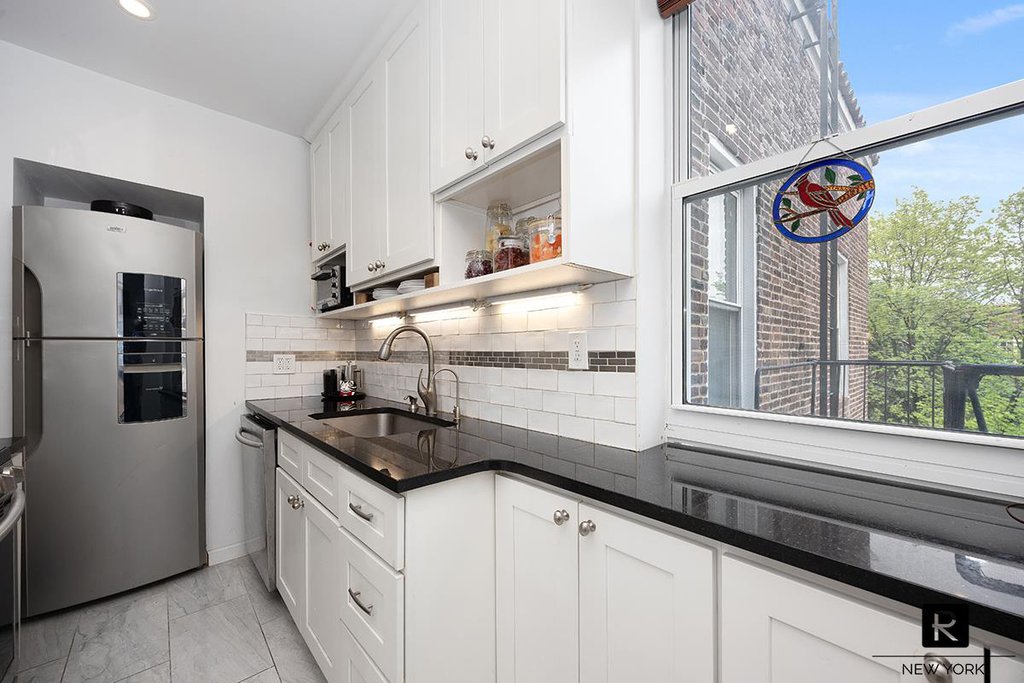 37-33 84th Street, Unit 42 photo 7