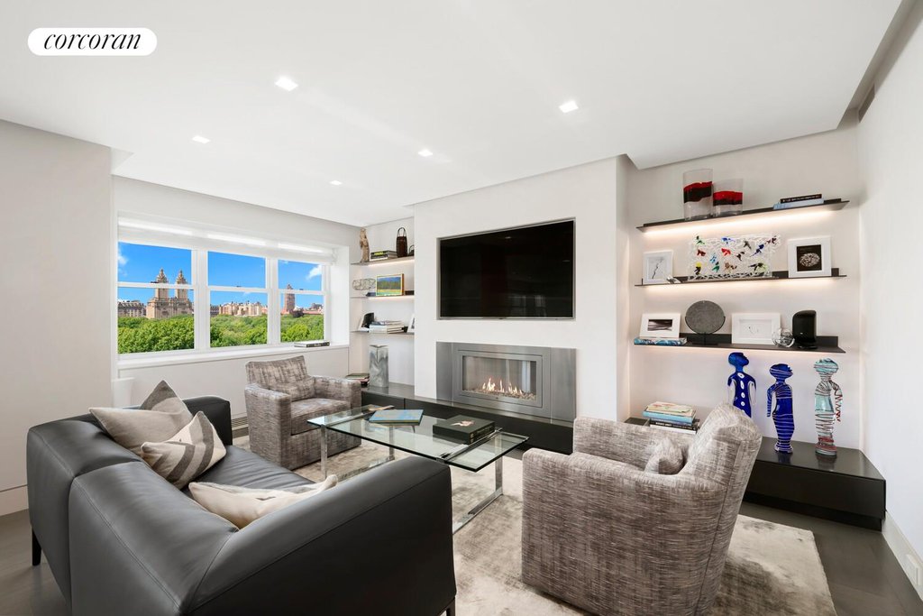 900 Fifth Avenue, Unit 12A photo 4