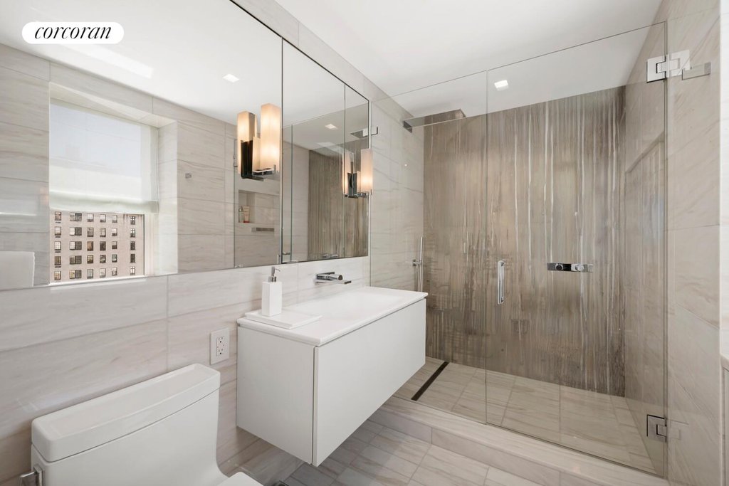 900 Fifth Avenue, Unit 12A photo 8