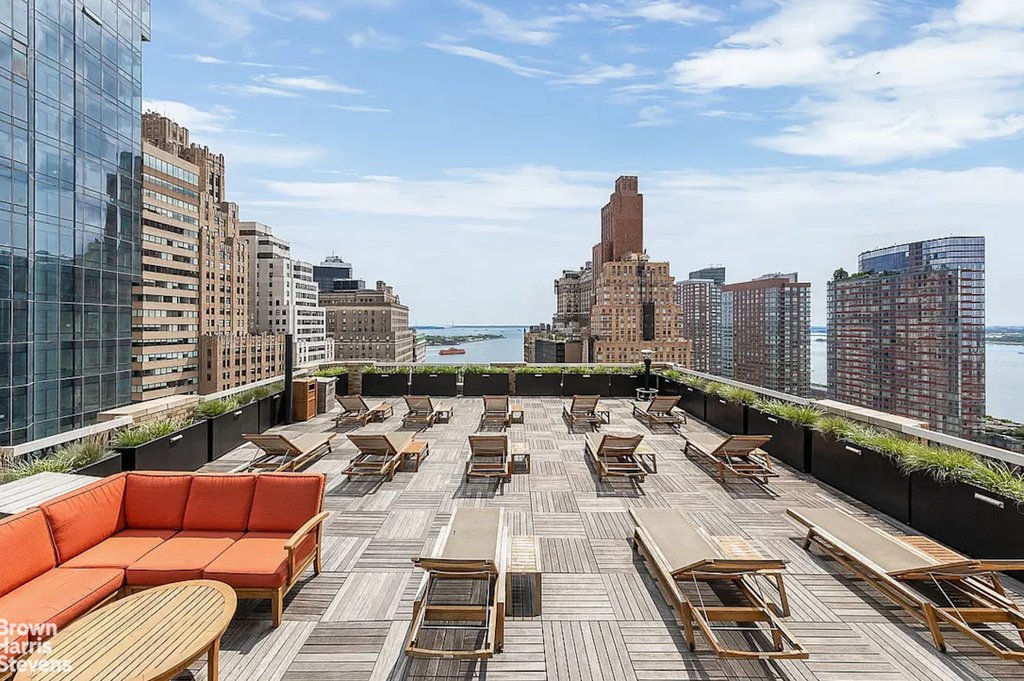 88 Greenwich Street, Unit 428 photo 11