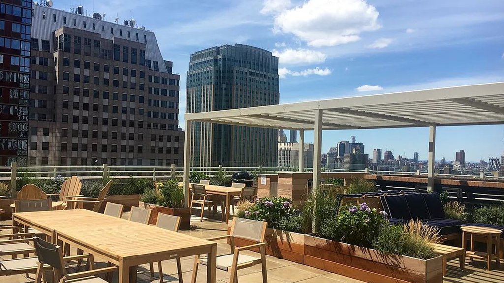 365 Bridge Street, Unit 10L photo 17
