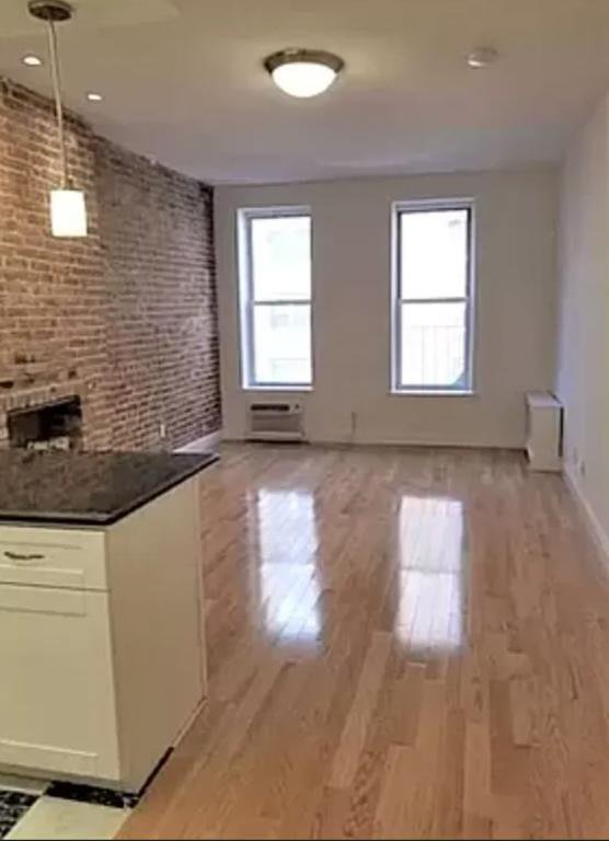 443 East 83rd Street, Unit 3C photo 2