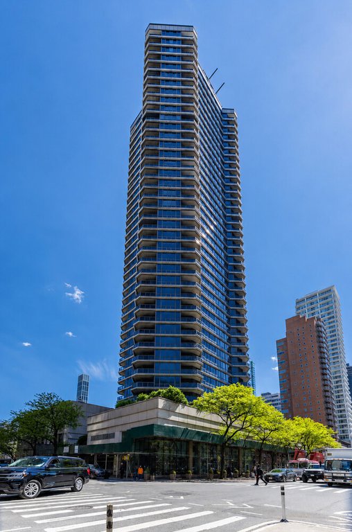 200 East 61st Street, Unit 35B photo 9