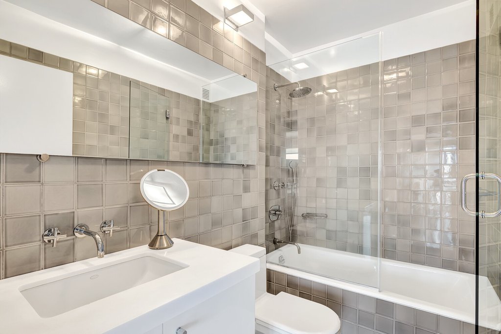 200 East 61st Street, Unit 35B photo 11