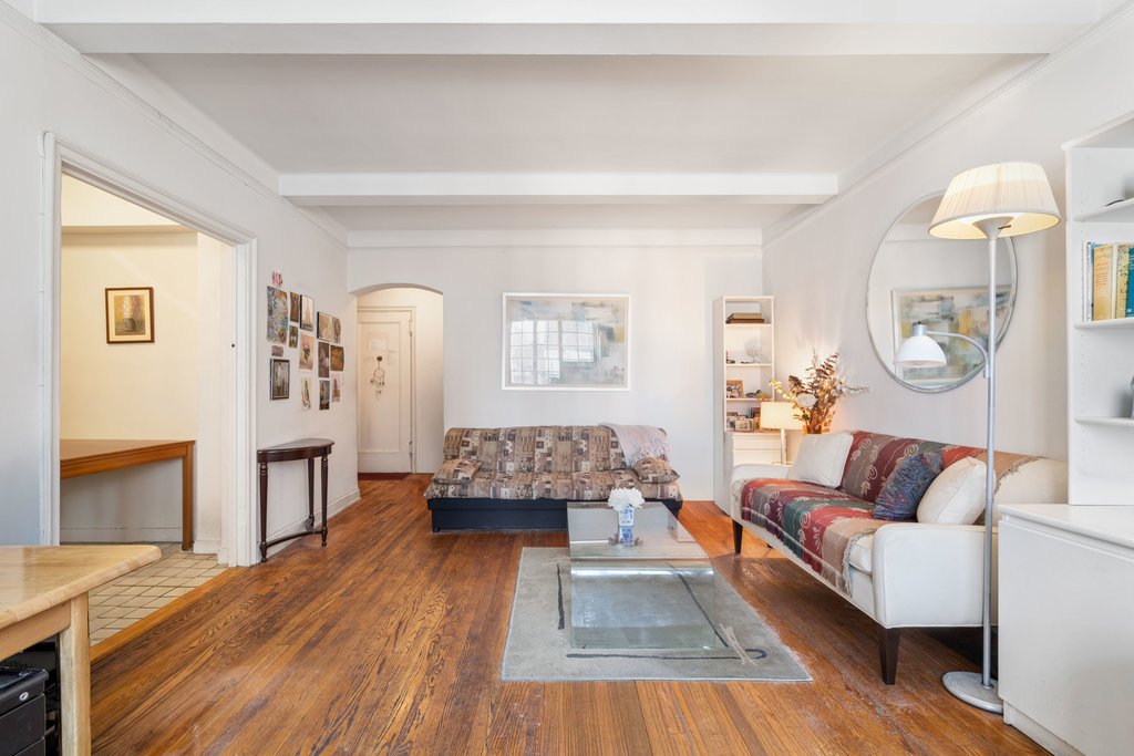 211 East 35th Street, Unit 8G photo 2